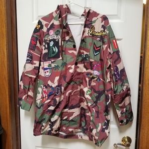 NWOT Camouflage style hooded windbreaker jacket